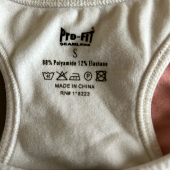 💥Pro-Fit Training Bra Racerback Tank Style Sports Bra Size S Lot of 2 - Picture 3 of 6